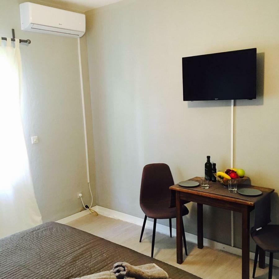 Bed & Breakfast Kurtic Supetar Ngoại thất bức ảnh
